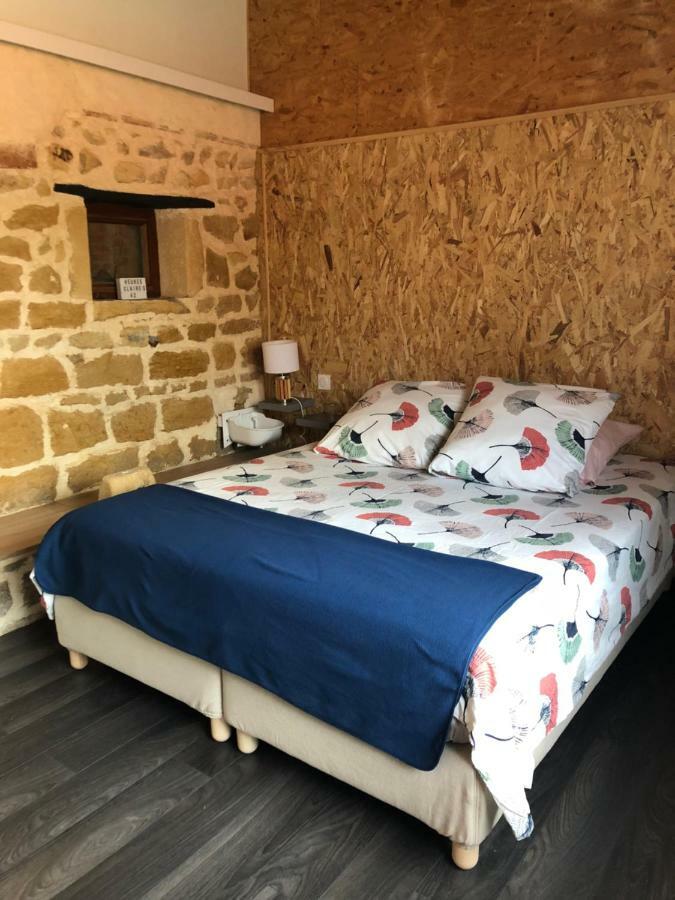 Chambres d'Hôtes Les Heures Claires Briennon Exterior foto